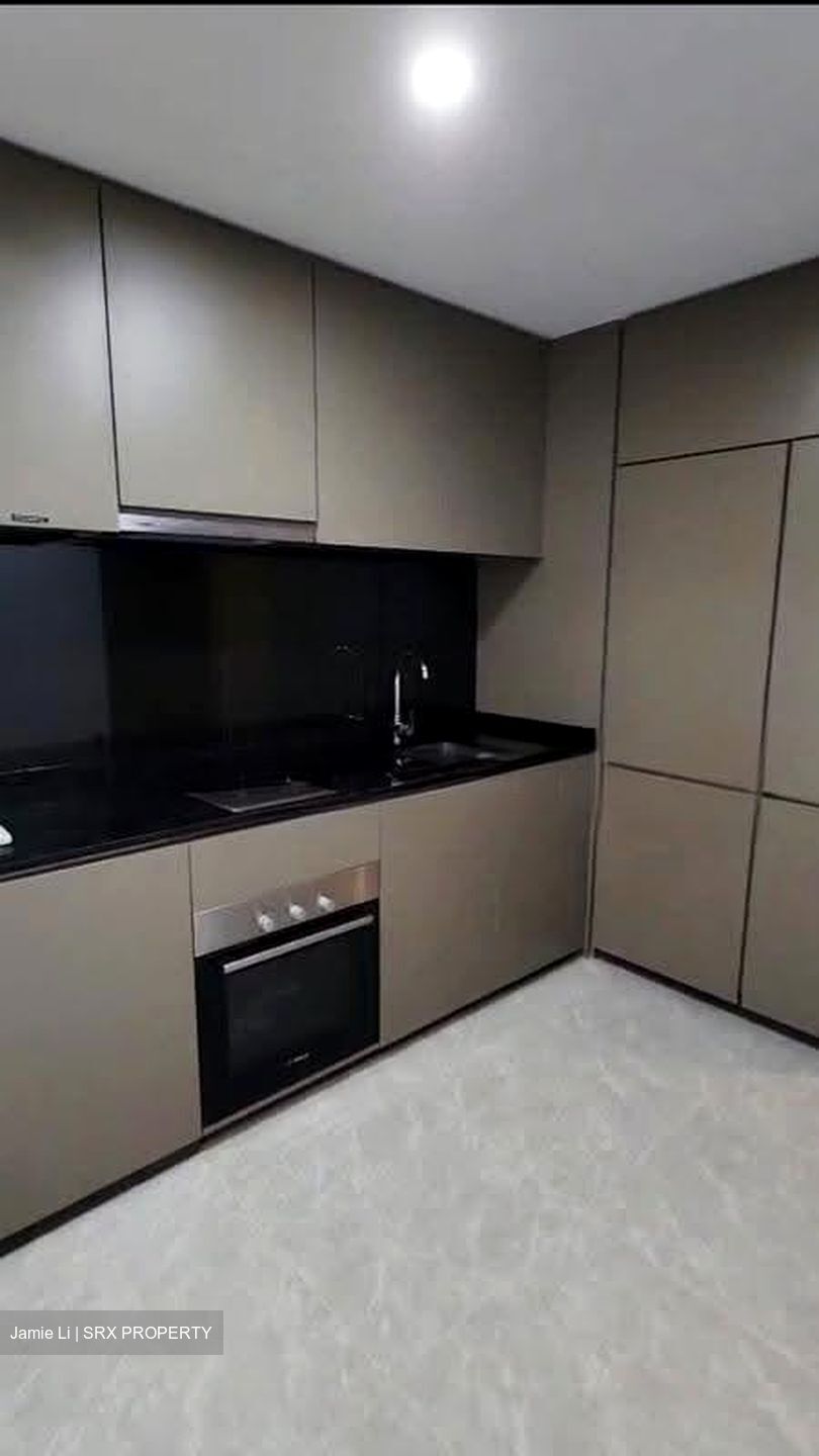 Park Colonial (D13), Condominium #633333031